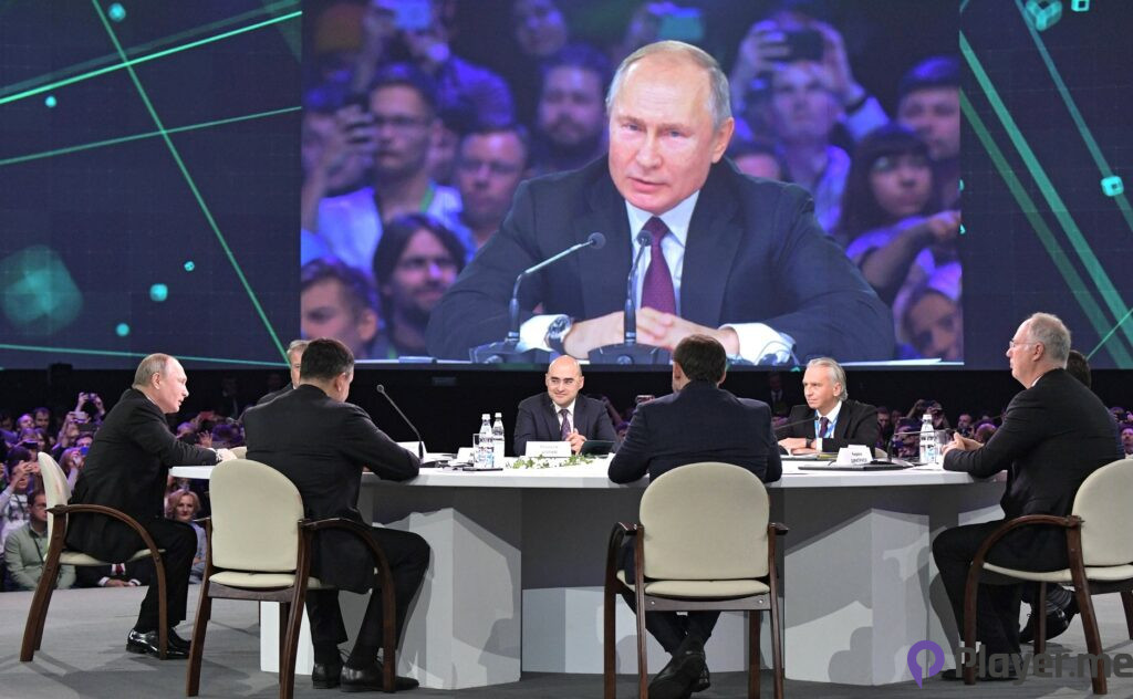 Vladimir Putin Plans AI Boost in Russia to Fight ‘Unacceptable & Dangerous’ Western Tech Monopoly: 3 Key Takeaways